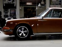 Jay Leno向我們展示了他的1971年保時捷911 T