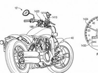 KTM 摩托車上的傳統(tǒng)自適應(yīng)巡航控制系統(tǒng)略寬